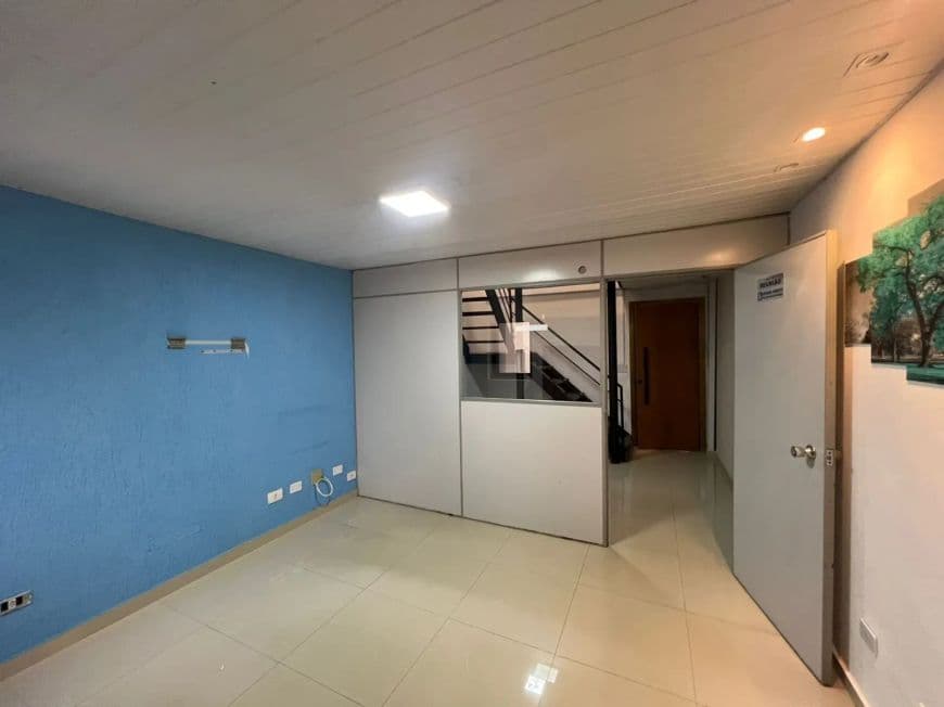 Imóvel para aluguel possui 44 metros quadrados em Setor Bueno - Goiânia - GO