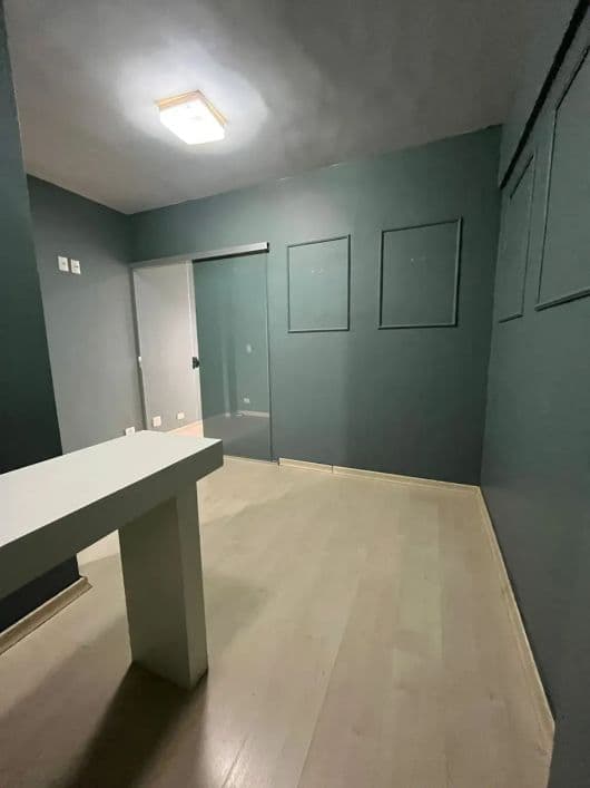 Imóvel para aluguel tem 33 metros quadrados em Setor Bueno - Goiânia - GO
